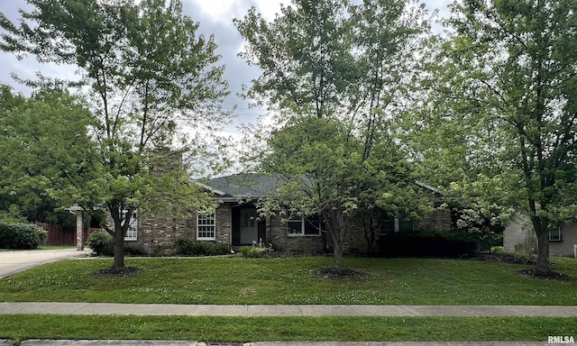 3305 Collingwood Dr, Springfield, IL 62711 - photo 2