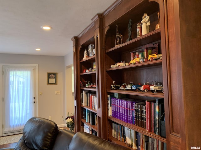 living area featuring recessed lighting