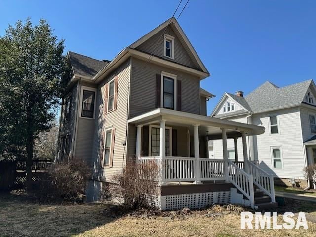 view of front of home with covered porch