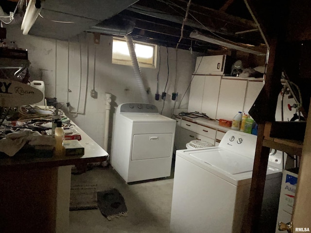 laundry room with laundry area and washer and dryer