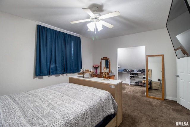 253 Day St, Galesburg, IL 61401 - carpeted bedroom with ceiling fan