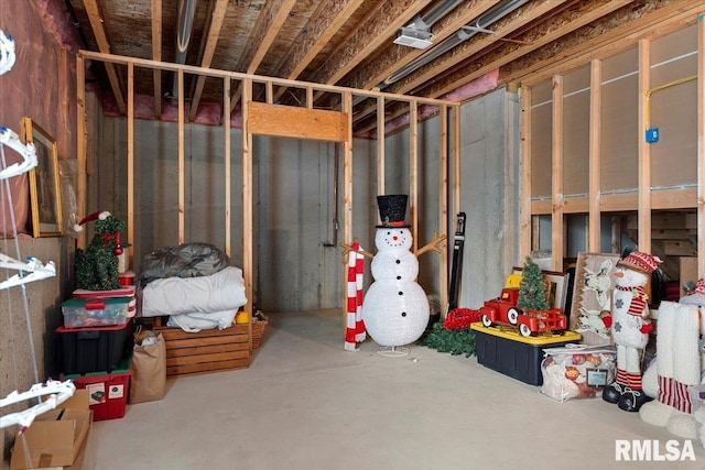 view of unfinished basement