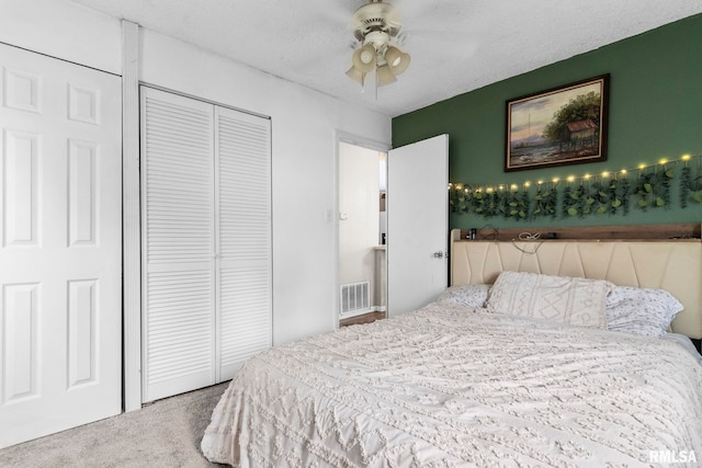 2364 E Keys Ave, Springfield, IL 62702 - bedroom with carpet, a closet, and ceiling fan