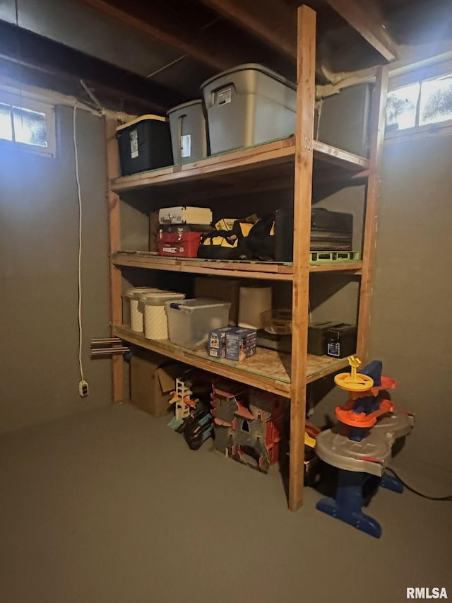 308 Galesburg Rd, Knoxville, IL 61448 - view of storage