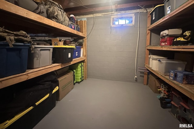 308 Galesburg Rd, Knoxville, IL 61448 - view of storage room