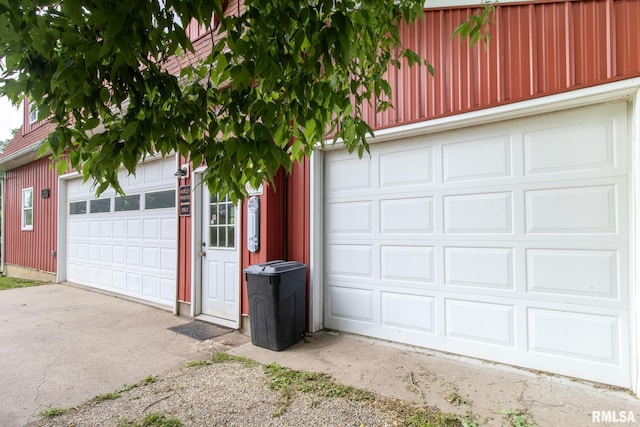 602 SE 13th St, Aledo, IL 61231 - view of garage