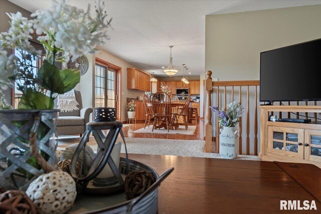 495 S Griffith Creek Rd, Mechanicsburg, IL 62545 - photo 9