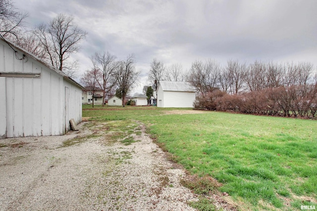 214 N Ohio St, Camp Point, IL 62320 - view of yard featuring an outdoor structure