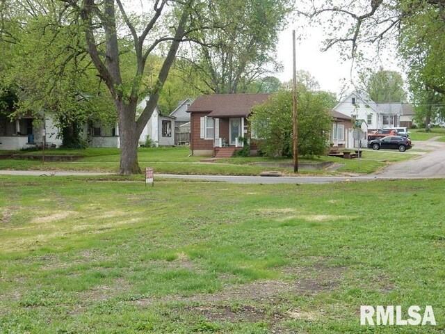 415 5th St, Lincoln, IL 62656 - photo 9
