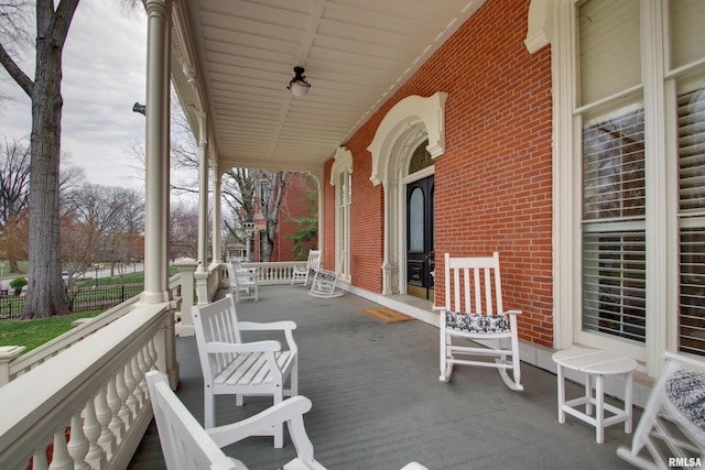 1477 Maine St, Quincy, IL 62301 - view of patio with covered porch