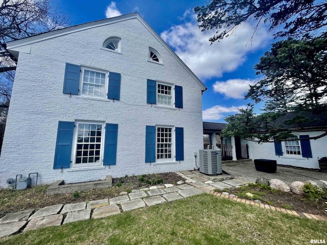 345 Park Lane Dr, Galesburg, IL 61401 - photo 44