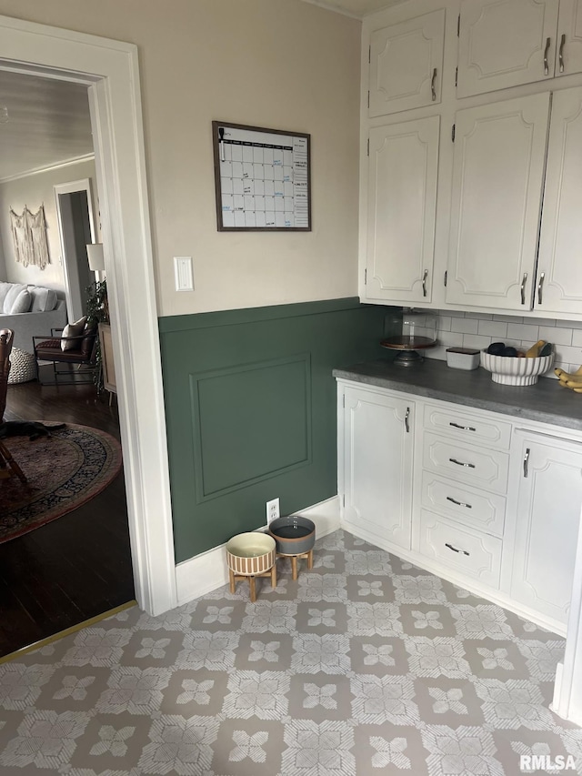 1037 Brown Ave, Galesburg, IL 61401 - interior space with a decorative wall and wainscoting