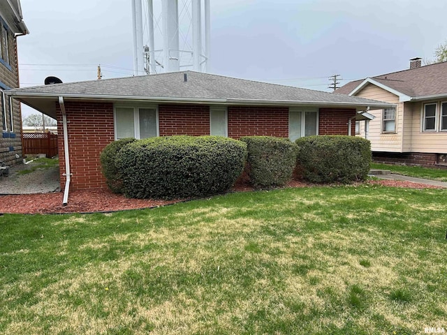 306 E Poplar St, Taylorville, IL 62568 - photo 1