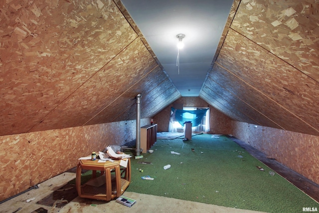 304 Chestnut St, Quincy, IL 62301 - additional living space featuring vaulted ceiling
