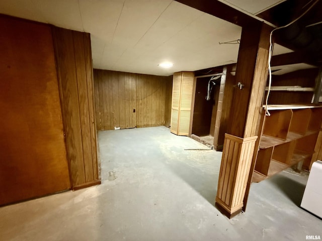 424 Lashmett Ct, Rushville, IL 62681 - unfinished basement featuring wood walls