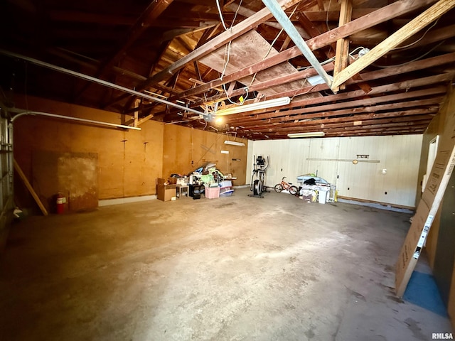 424 Lashmett Ct, Rushville, IL 62681 - view of garage