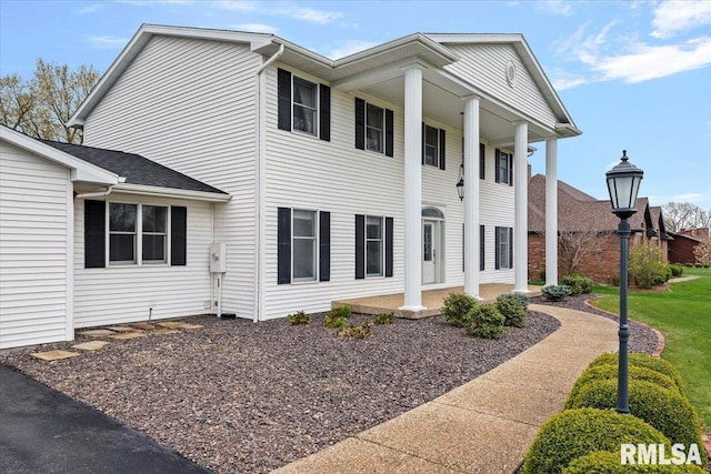 view of front of house