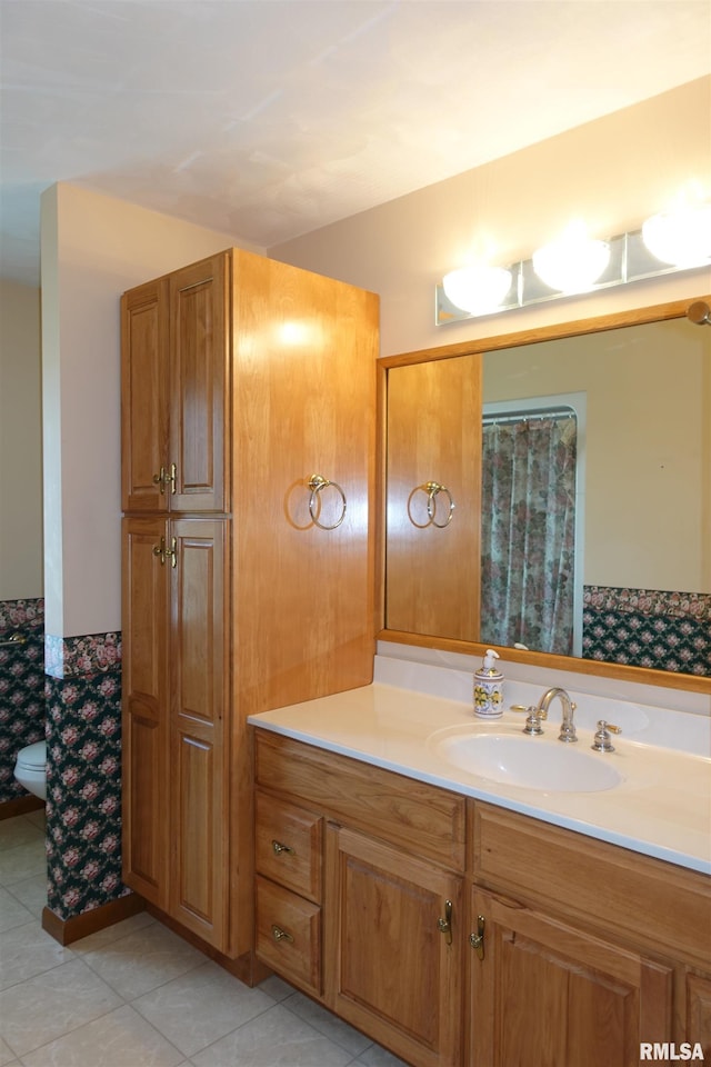 50 Hackberry Cir, Galesburg, IL 61401 - bathroom featuring vanity and tile patterned floors