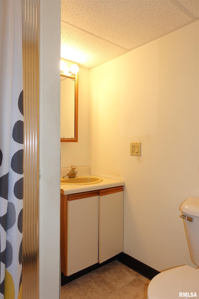 50 Hackberry Cir, Galesburg, IL 61401 - bathroom with toilet and vanity
