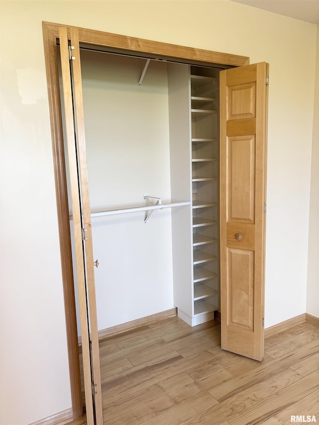 2110 Magnolia Dr, Jacksonville, IL 62650 - view of closet