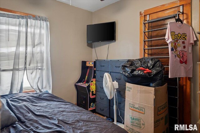 417 N Stephens Ave, Springfield, IL 62702 - view of bedroom