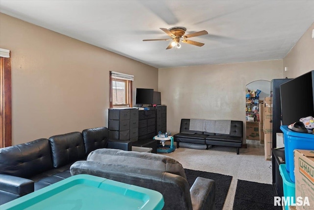 417 N Stephens Ave, Springfield, IL 62702 - living room with ceiling fan and carpet