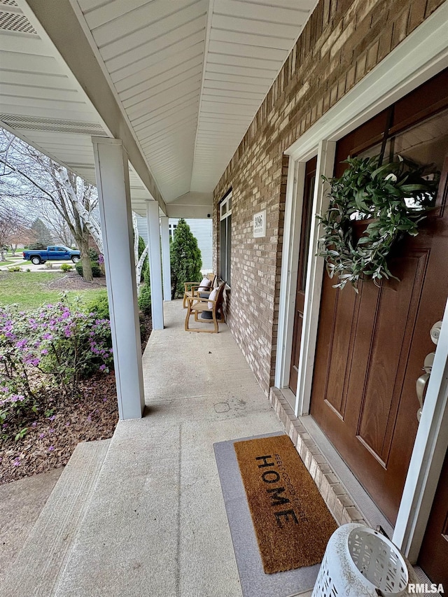 3096 Whitehaven Cir, Galesburg, IL 61401 - view of patio with a porch