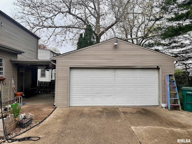 1038 W Maple Ave, Springfield, IL 62704 - view of detached garage