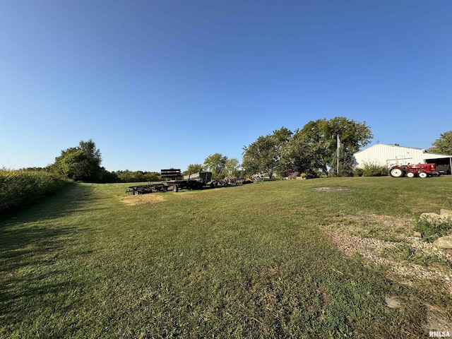 323 E Cortland St, Avon, IL 61415 - view of yard