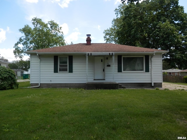 515 Franklin Ave, Galesburg, IL 61401 - view of front of house featuring a chimney