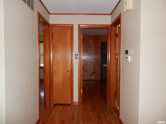 515 Franklin Ave, Galesburg, IL 61401 - hall with wood finished floors and ornamental molding