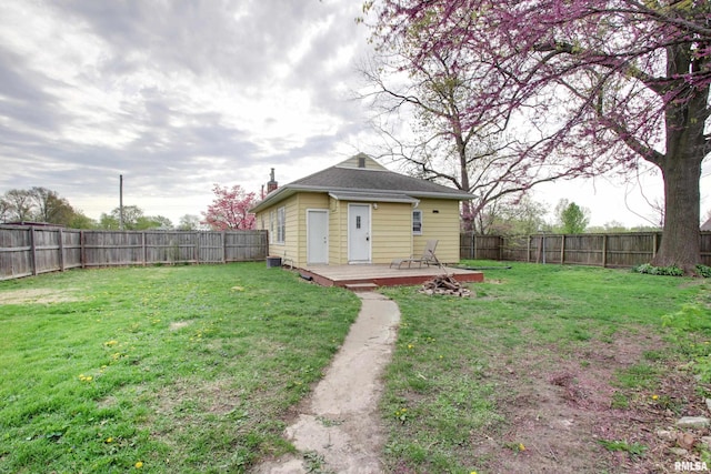 344 S State Rd, Mendon, IL 62351 - view of yard with a fenced backyard and a deck