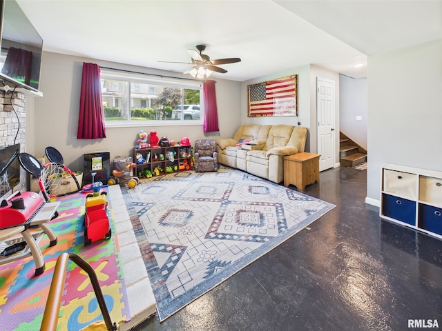 recreation room with ceiling fan