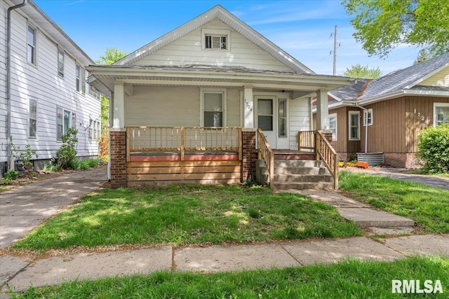 view of front facade featuring a porch