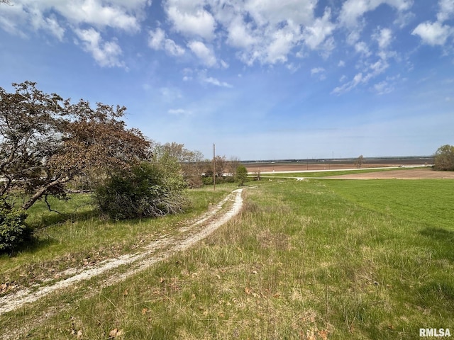 523 Spunky Ridge Rd, Meredosia, IL 62665