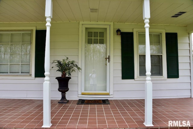 22 Roundhouse Rd, Herod, IL 62947 - property entrance featuring covered porch