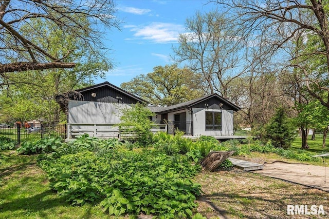 454 Brian Ln, Dawson, IL 62520 - exterior space with fence