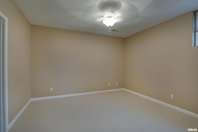 3408 Wynvalley Rd, Quincy, IL 62301 - spare room with light carpet and baseboards