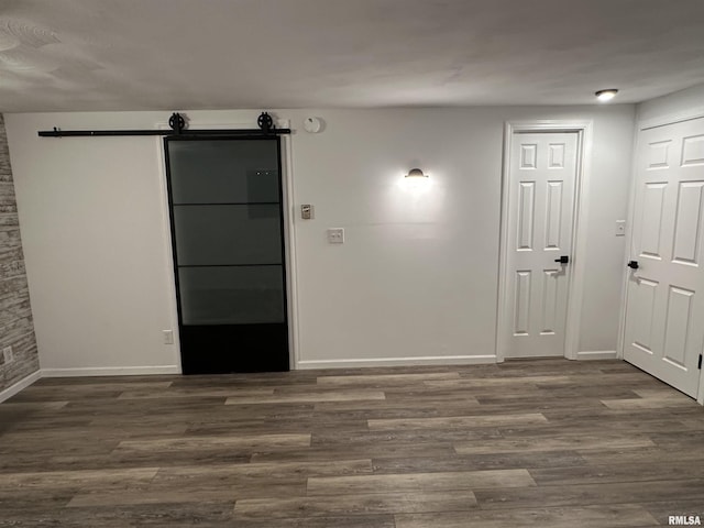 1815 Stonehenge Rd, Springfield, IL 62702 - unfurnished room featuring baseboards and dark wood-style floors