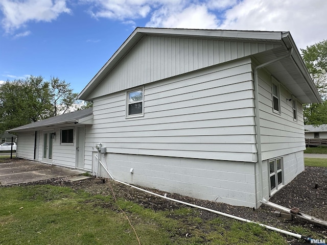 1815 Stonehenge Rd, Springfield, IL 62702 - view of side of home