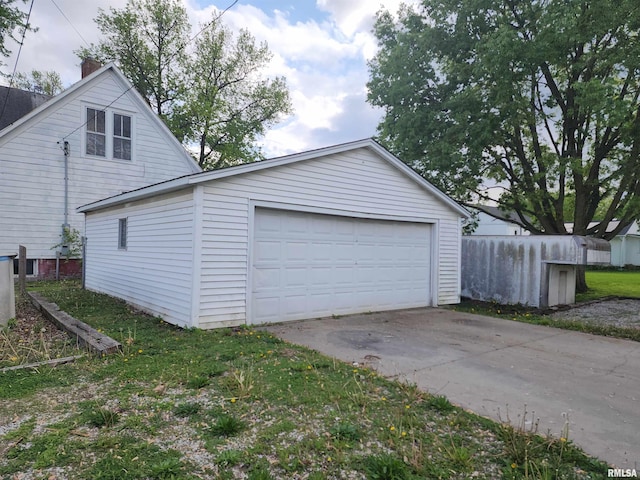 view of detached garage