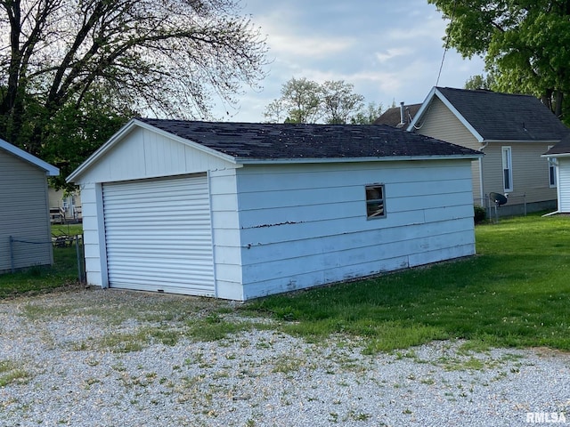 view of detached garage