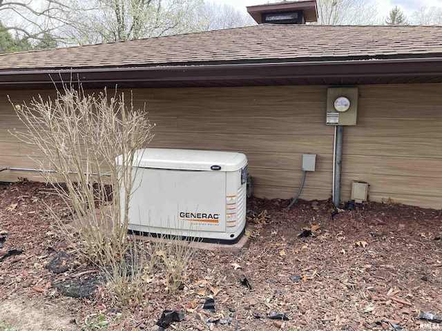 details with a power unit and a shingled roof