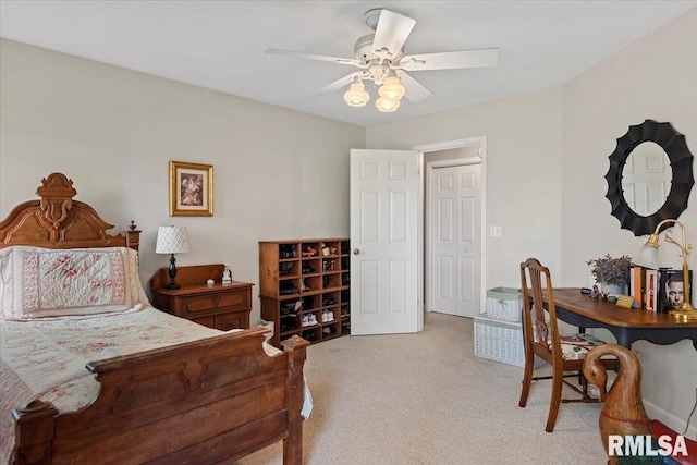 bedroom featuring carpet and a ceiling fan
