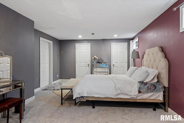 bedroom featuring carpet, baseboards, and recessed lighting
