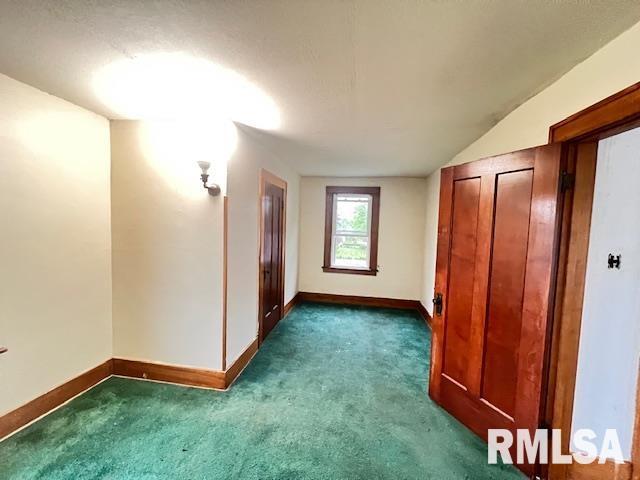 108 Jackson St, Abingdon, IL 61410 - photo 9