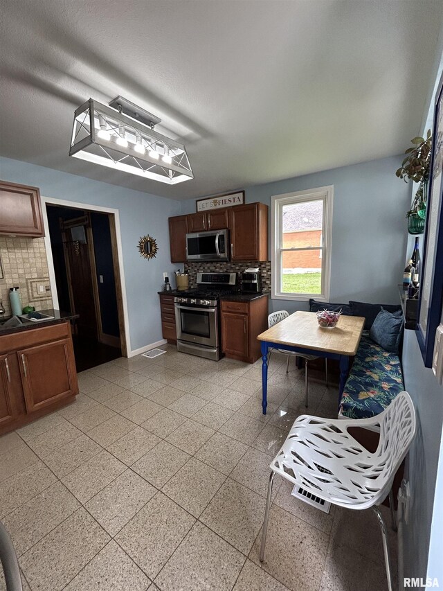 1222 Chestnut St, Quincy, IL 62301