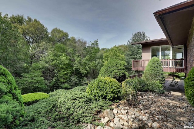 432 W Fairway Dr, Quincy, IL 62305 - view of yard featuring a deck and a view of trees