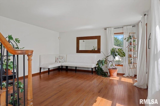 1405 Woods Farm Ln, Springfield, IL 62704 - living area featuring hardwood / wood-style flooring and baseboards