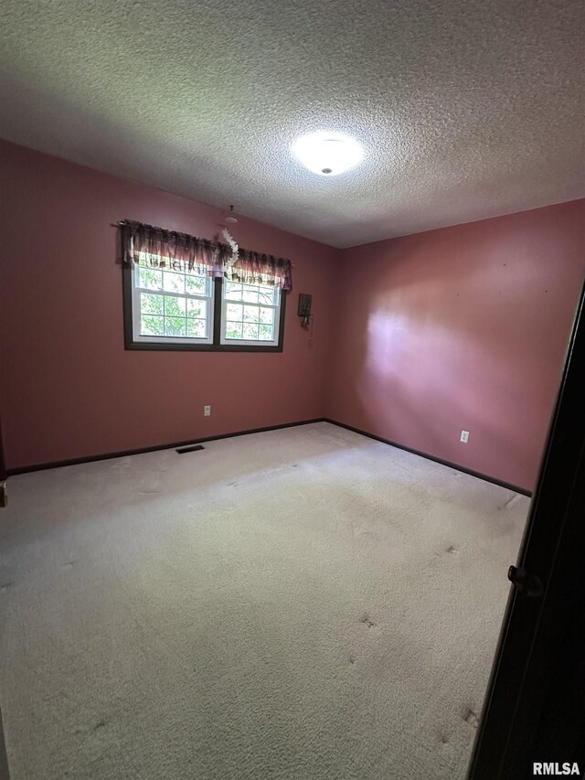 2840 Montague Dr, Galesburg, IL 61401 - photo 15